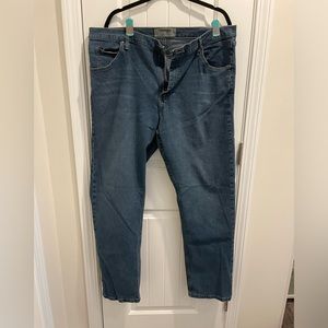 Wrangler Authentics Men's Relaxes FIt Straight Leg Jeans size 40x32